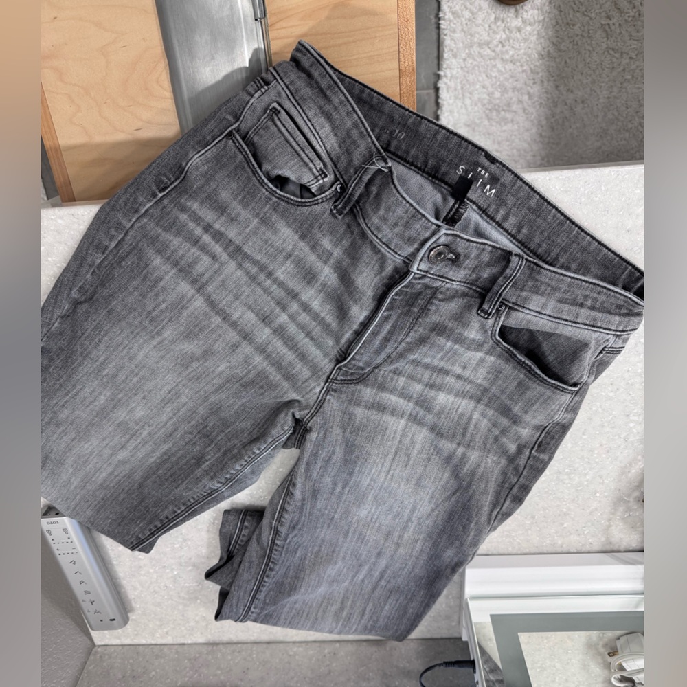 WHBM Slim Fit Gray Jeans - pre-worn, size 10